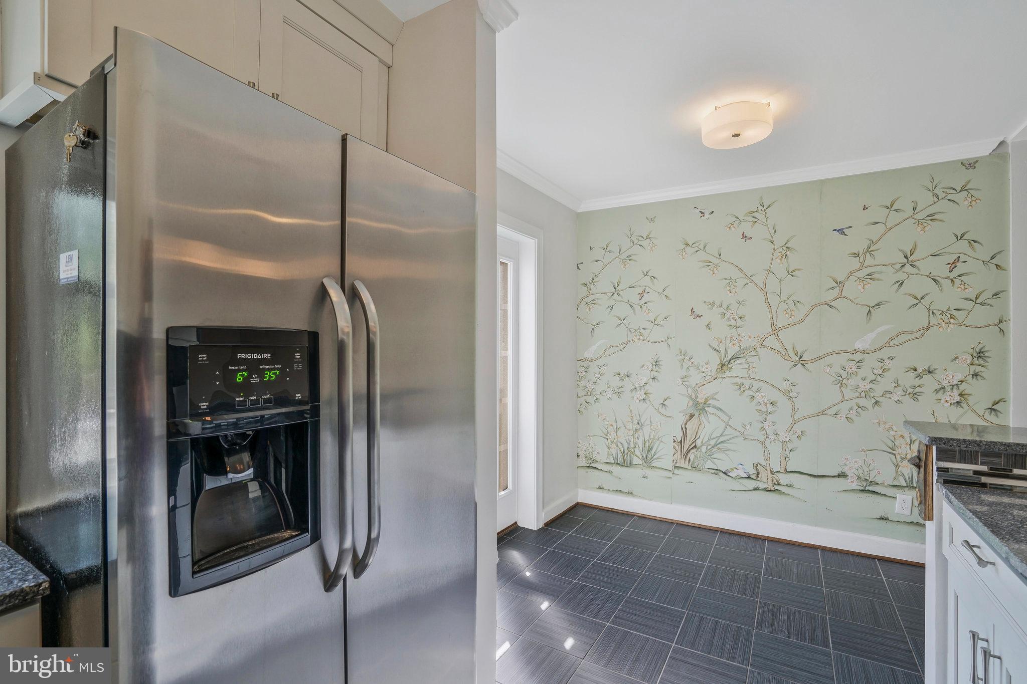 ROSEMONT - Residential Lease