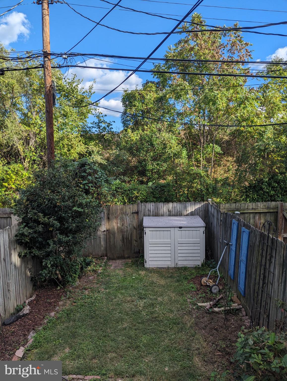 ROSEMONT - Residential Lease