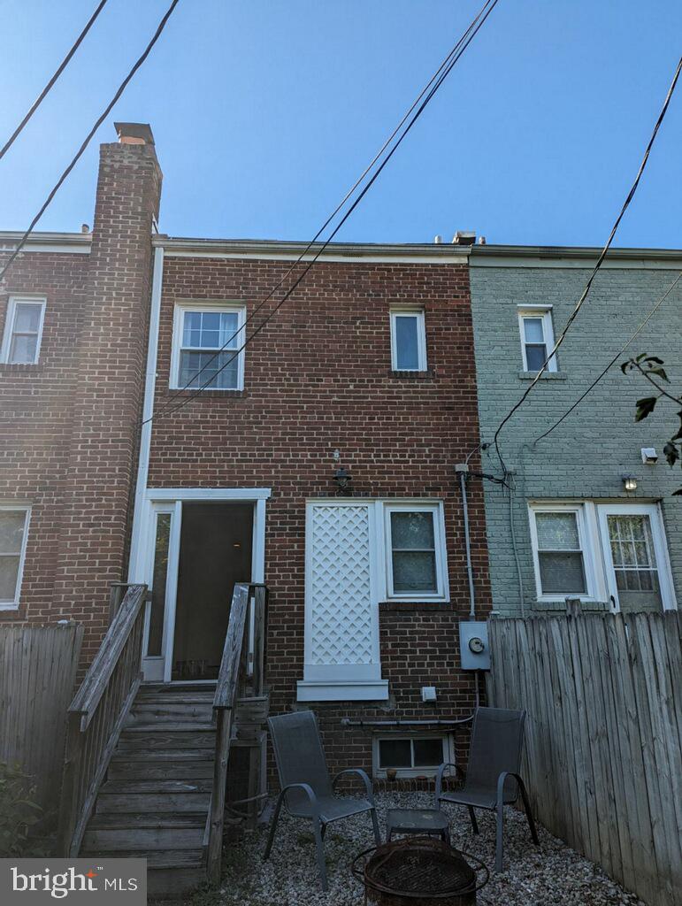 ROSEMONT - Residential Lease