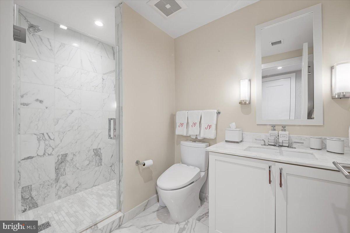 DOWNTOWN BETHESDA - Residential