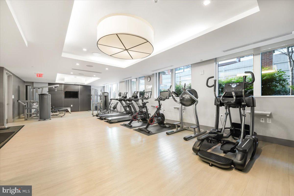 DOWNTOWN BETHESDA - Residential