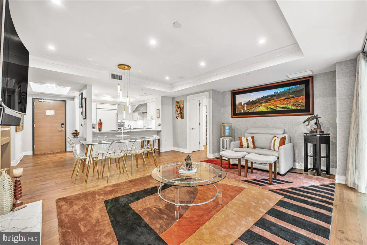 DOWNTOWN BETHESDA - Residential