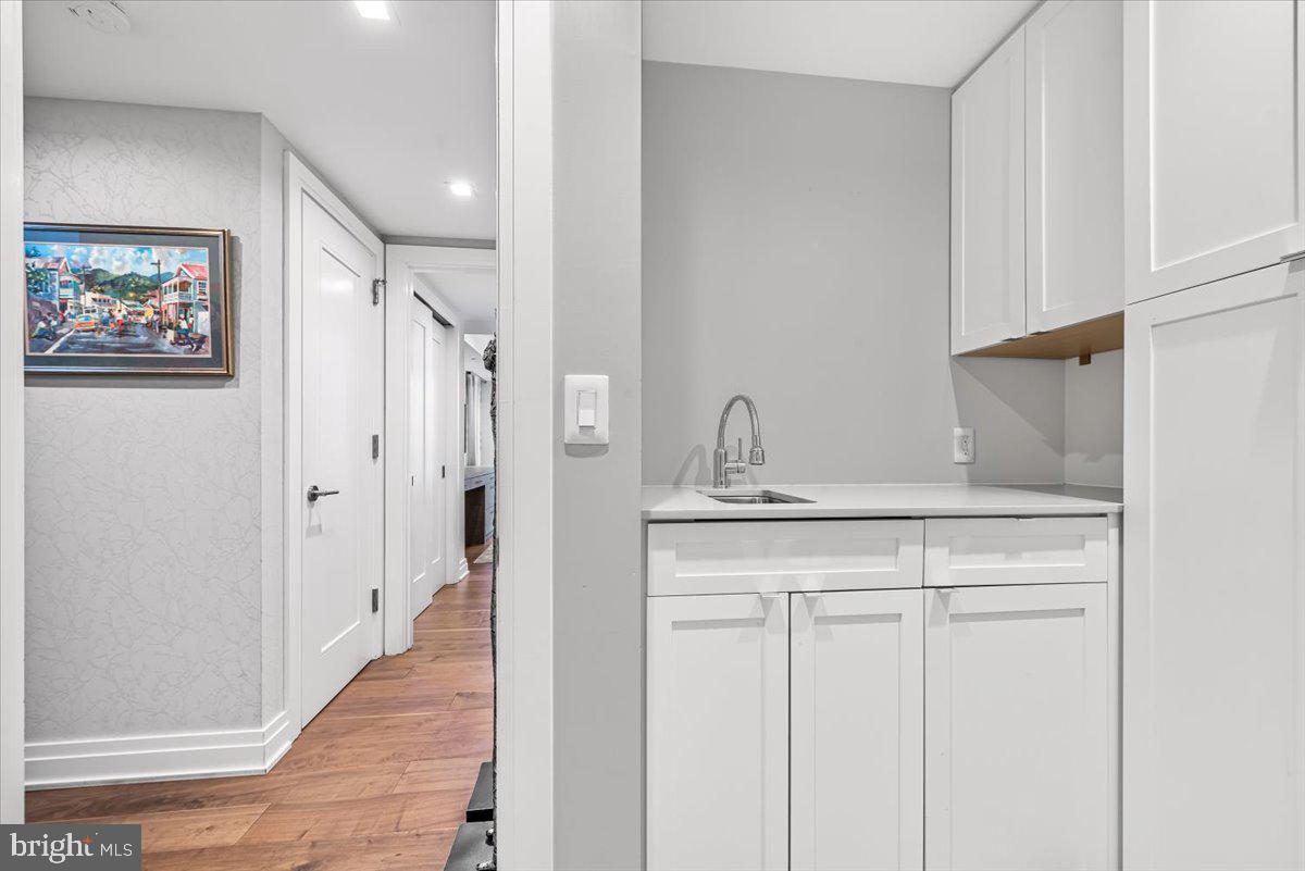 DOWNTOWN BETHESDA - Residential