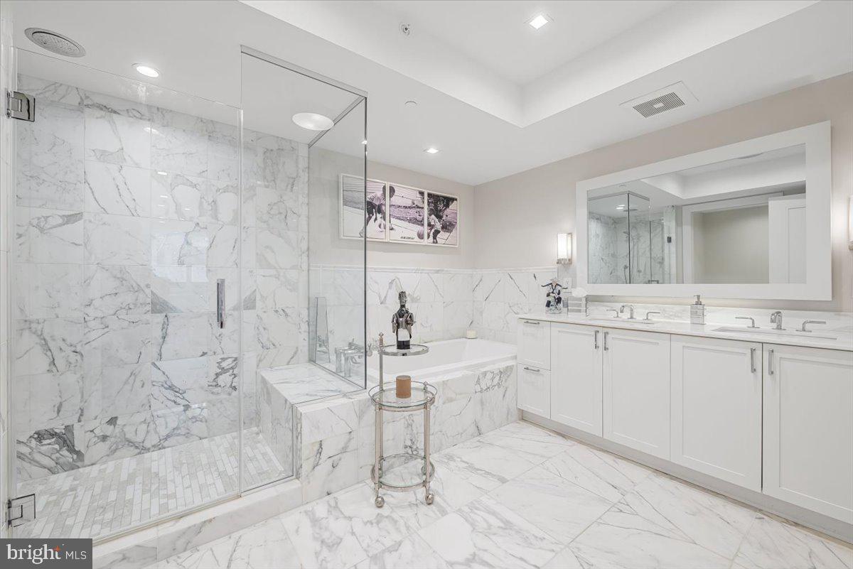 DOWNTOWN BETHESDA - Residential