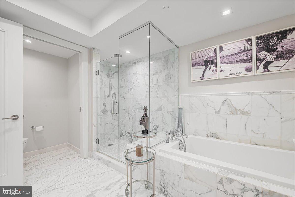 DOWNTOWN BETHESDA - Residential