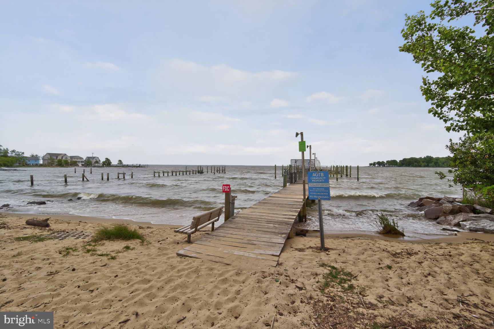 ARUNDEL ON THE BAY - Residential
