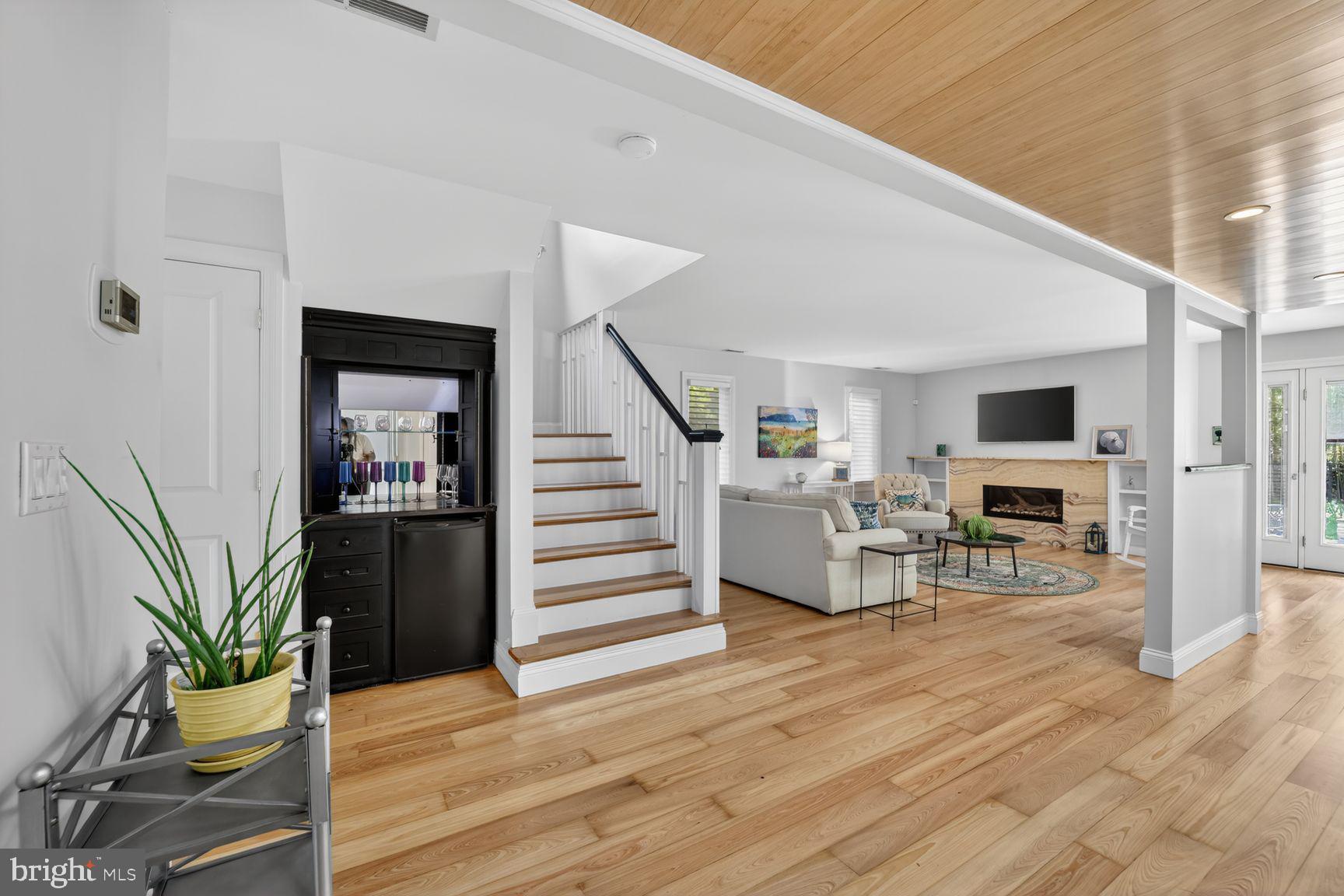 ARUNDEL ON THE BAY - Residential
