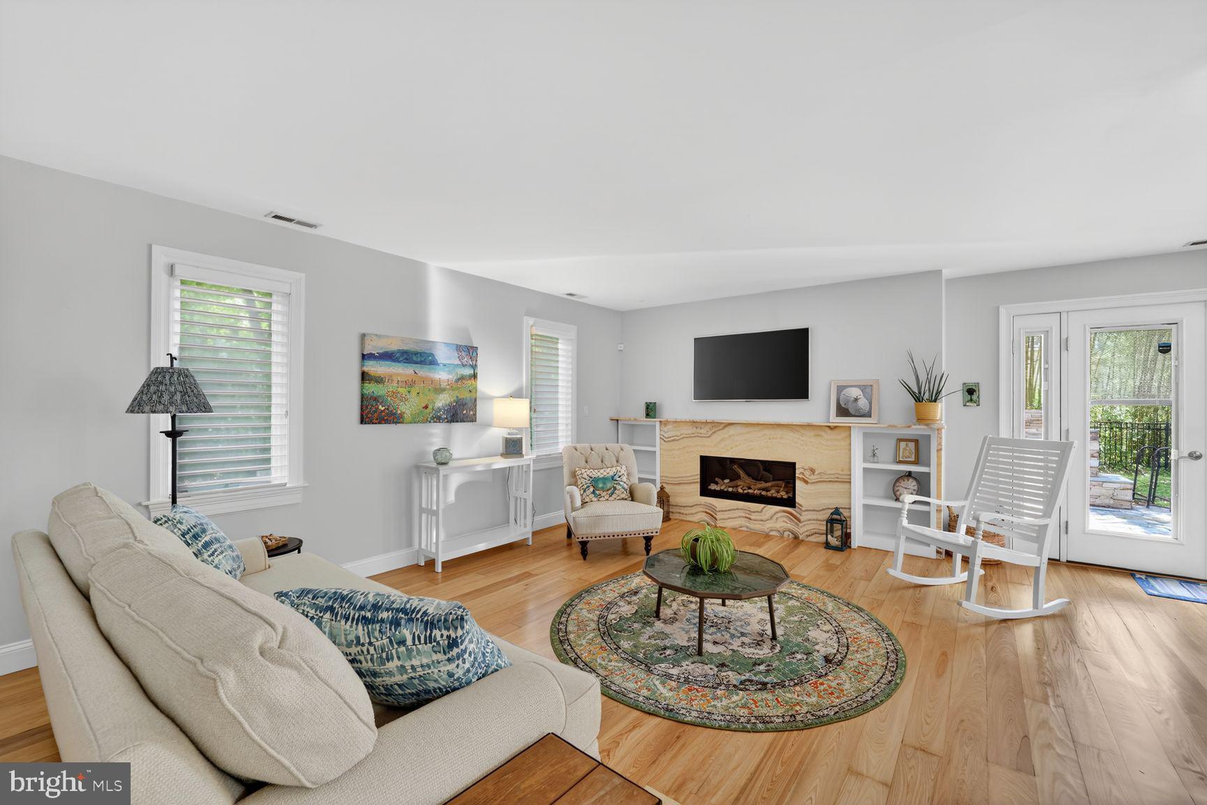 ARUNDEL ON THE BAY - Residential