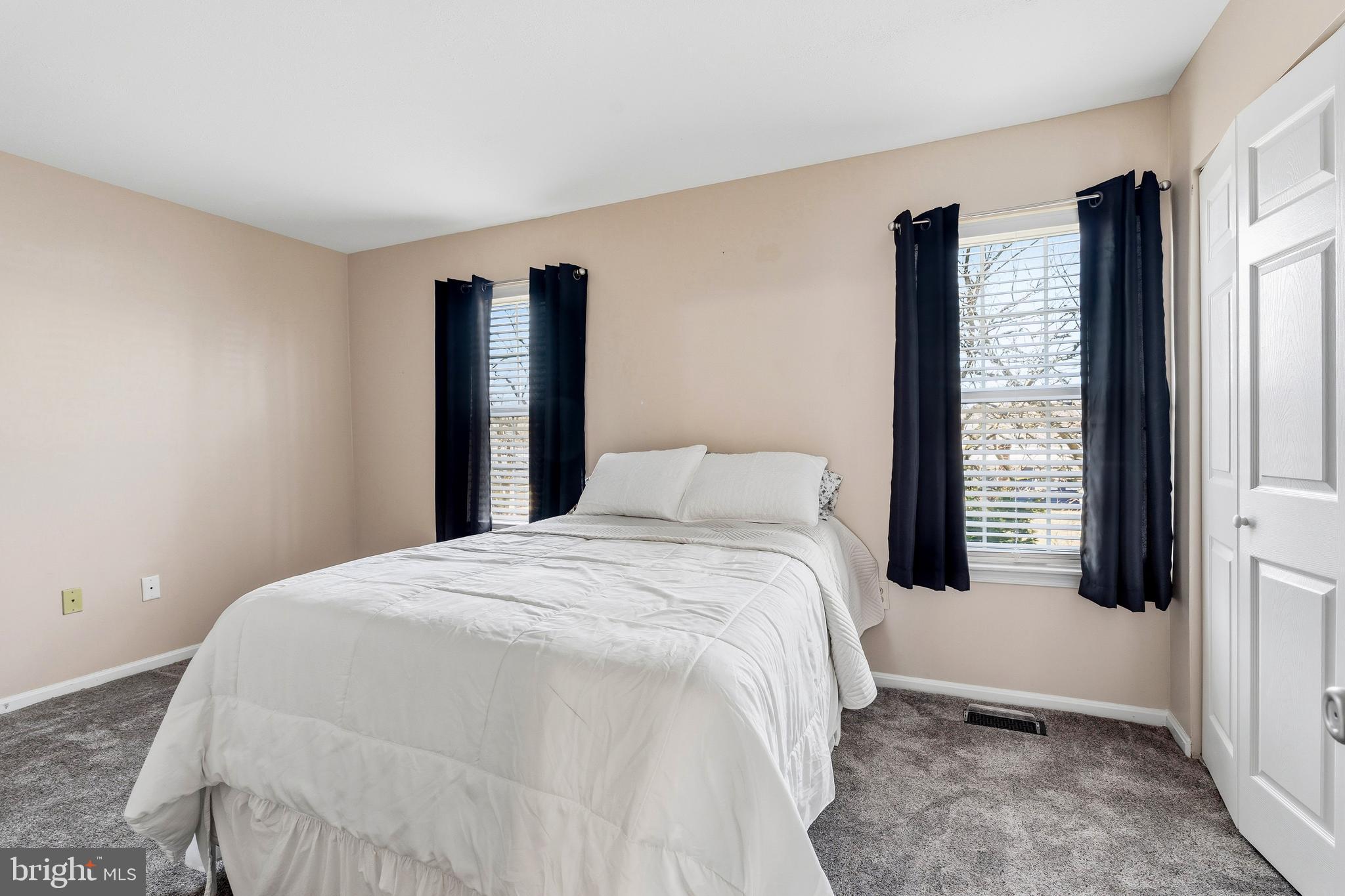 GLENDALE II - Residential