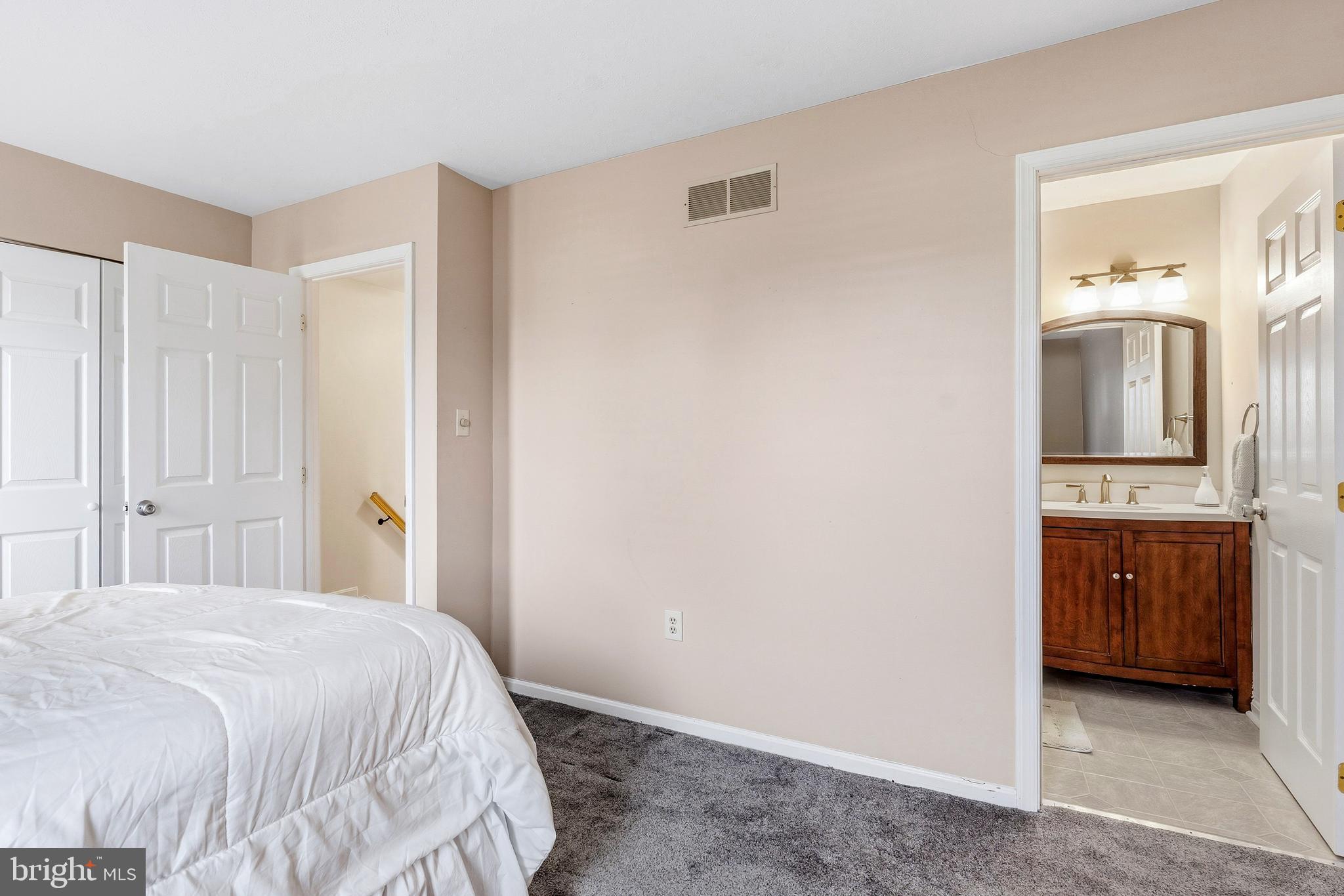 GLENDALE II - Residential