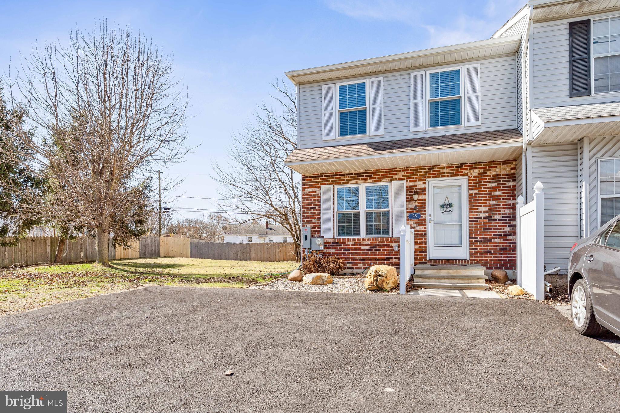 GLENDALE II - Residential