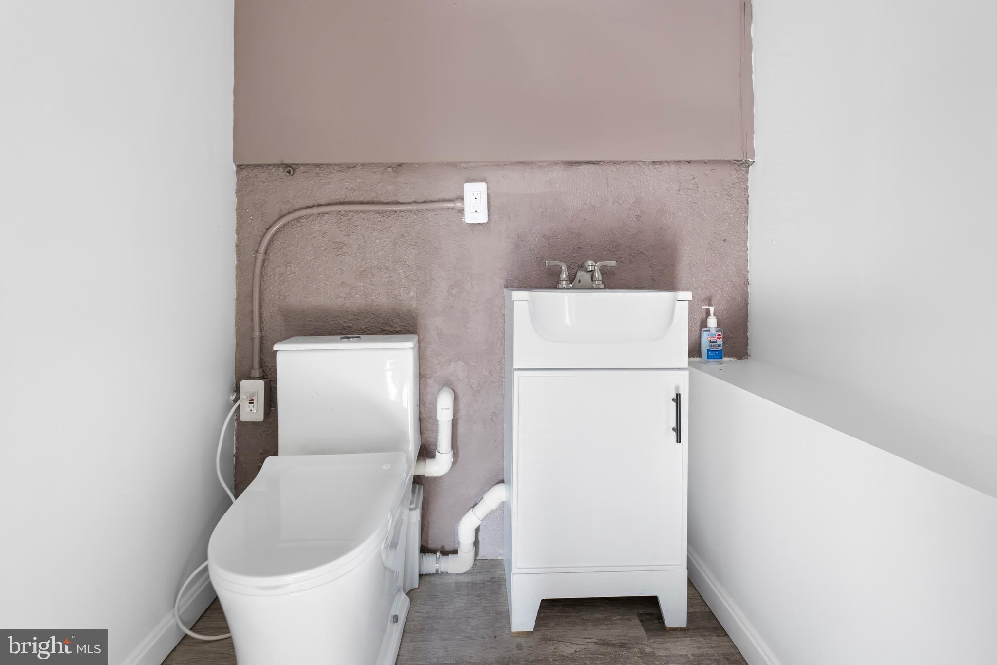 RANDALLSTOWN - Residential