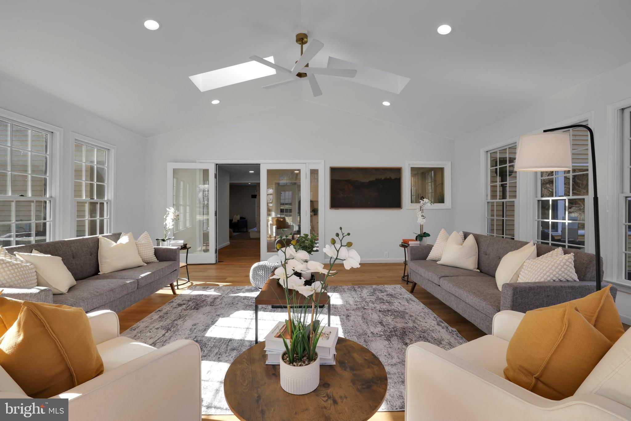 COLESVILLE PARK - Residential