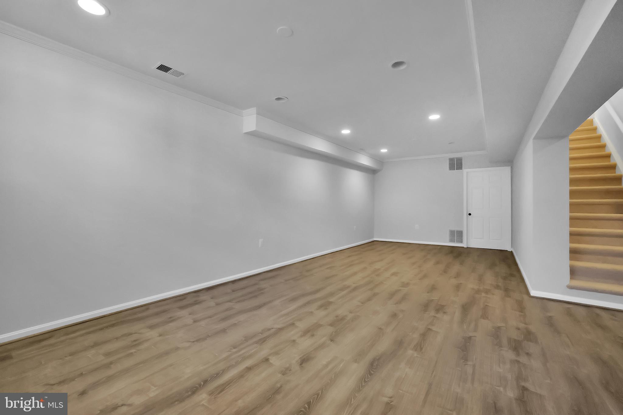 COLESVILLE PARK - Residential