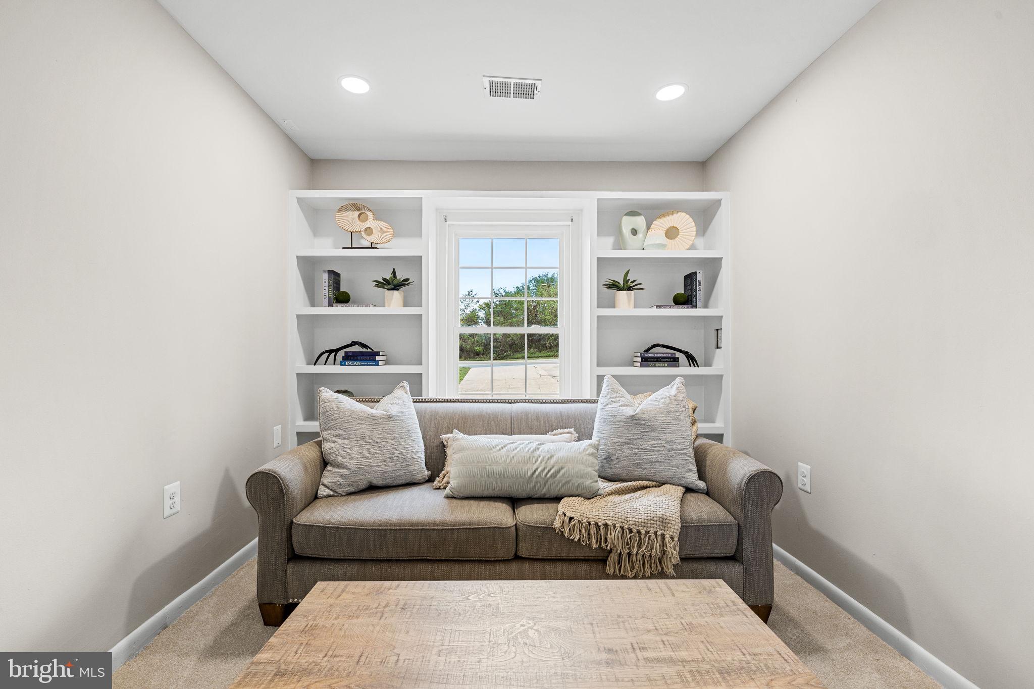 WESTOWNE VILLAGE - Residential