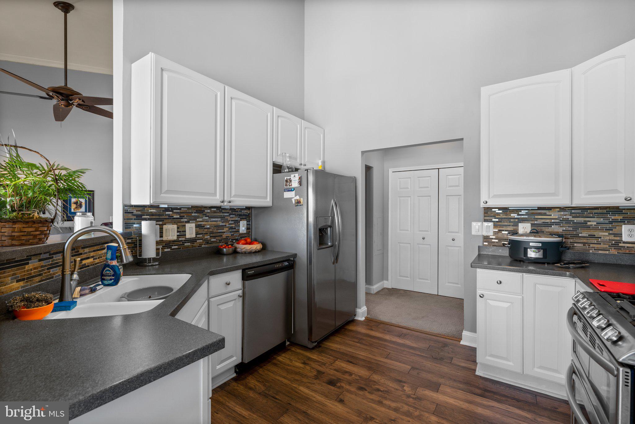 HEARTHSTONE AT VILLAGE CREST CONDOMINIUMS - Residential