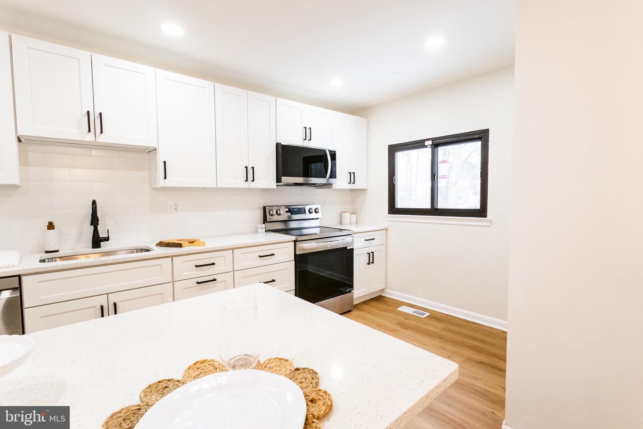 RIPPLING ESTATES - Residential