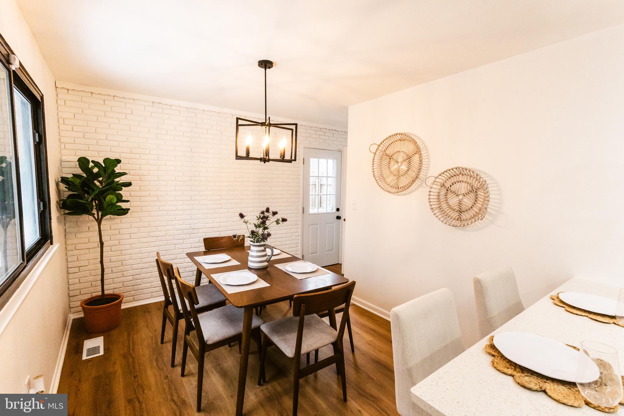 RIPPLING ESTATES - Residential