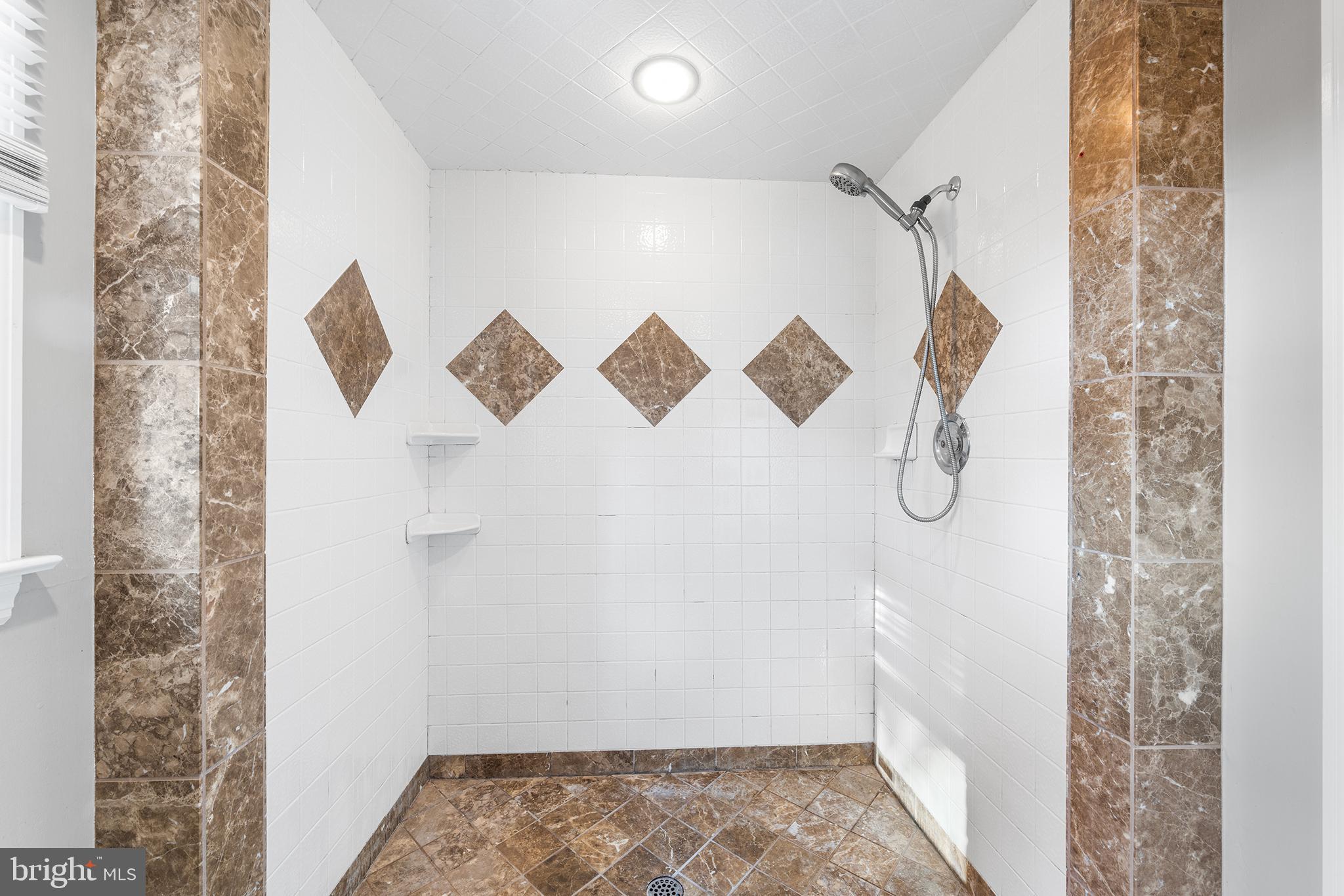 CHATHAM PARK - Residential