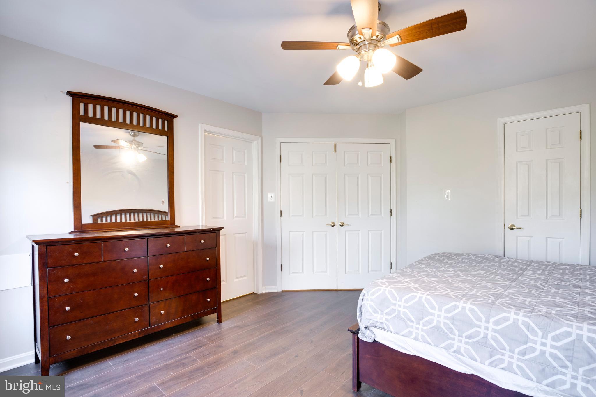 COMPTON VALLEY ESTATES - Residential Lease