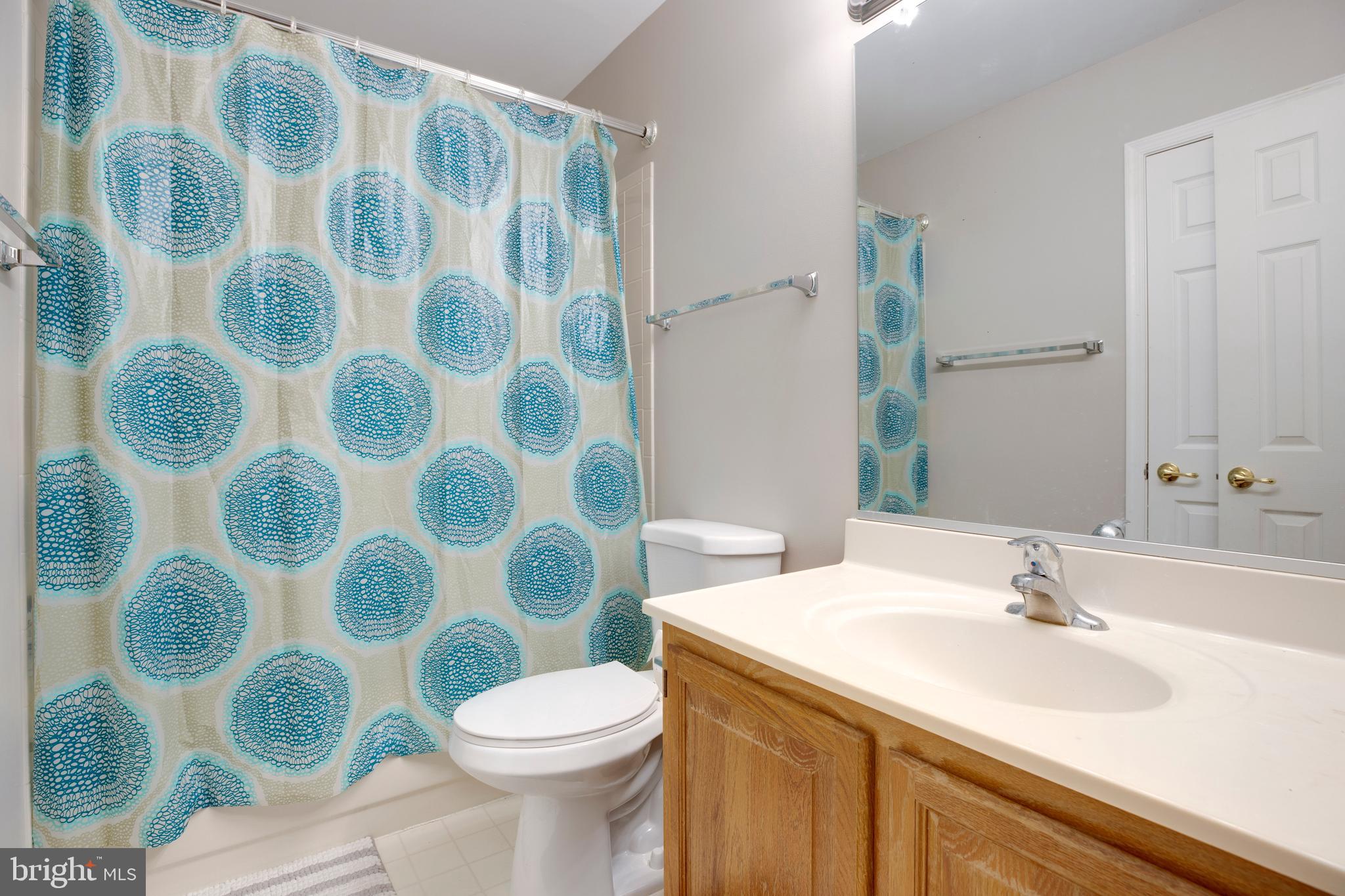 COMPTON VALLEY ESTATES - Residential Lease