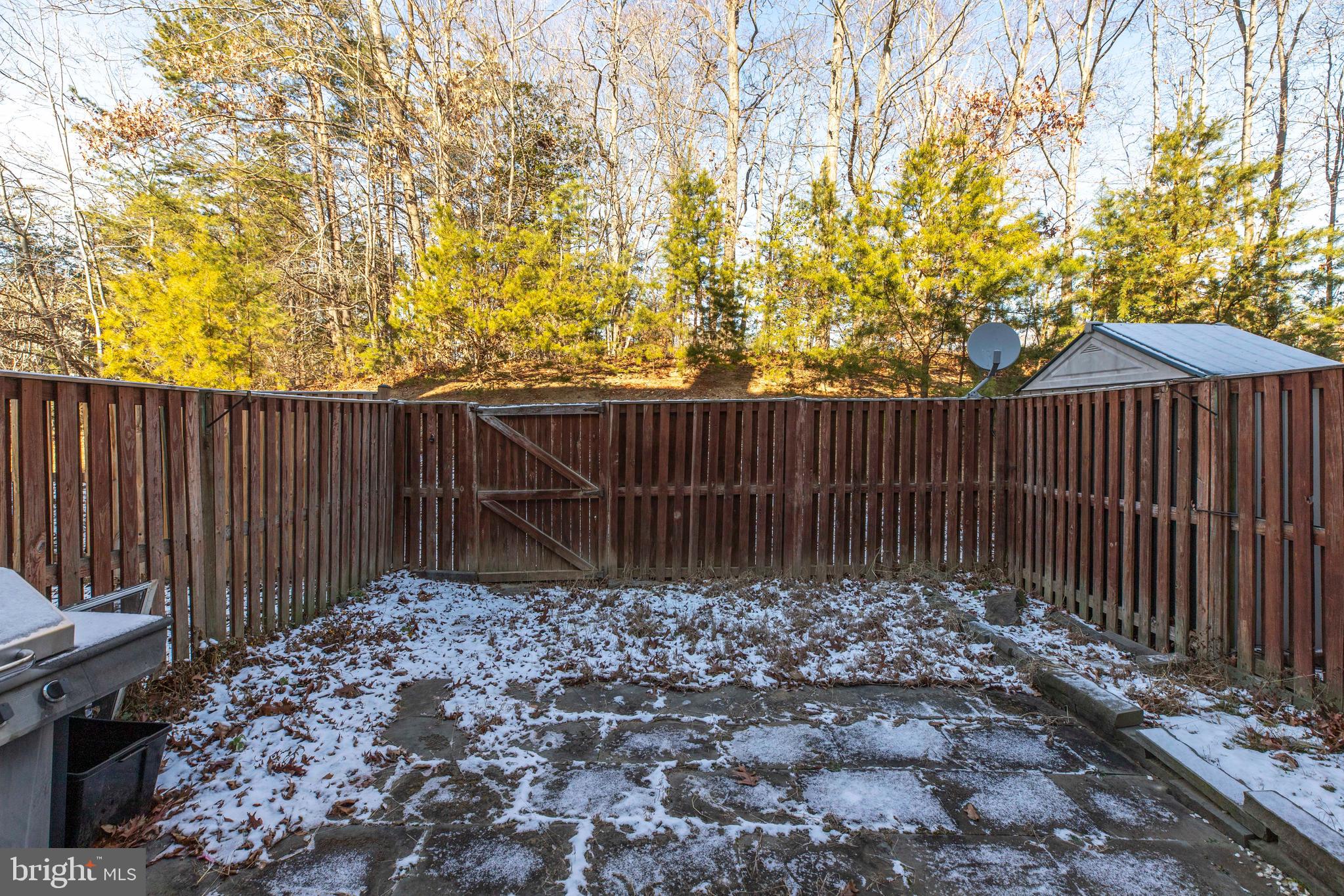 COMPTON VALLEY ESTATES - Residential Lease