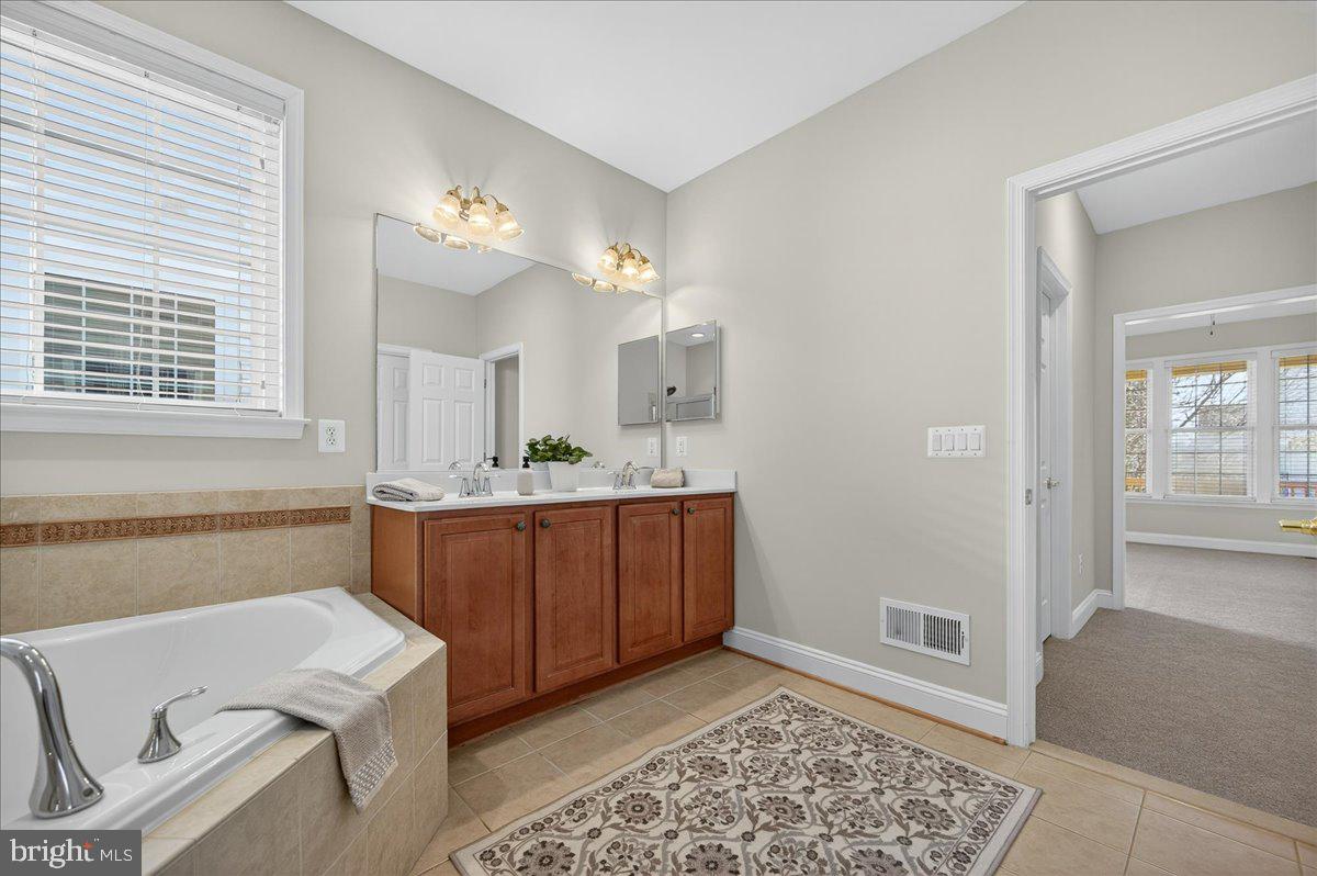 HERITAGE HUNT - Residential