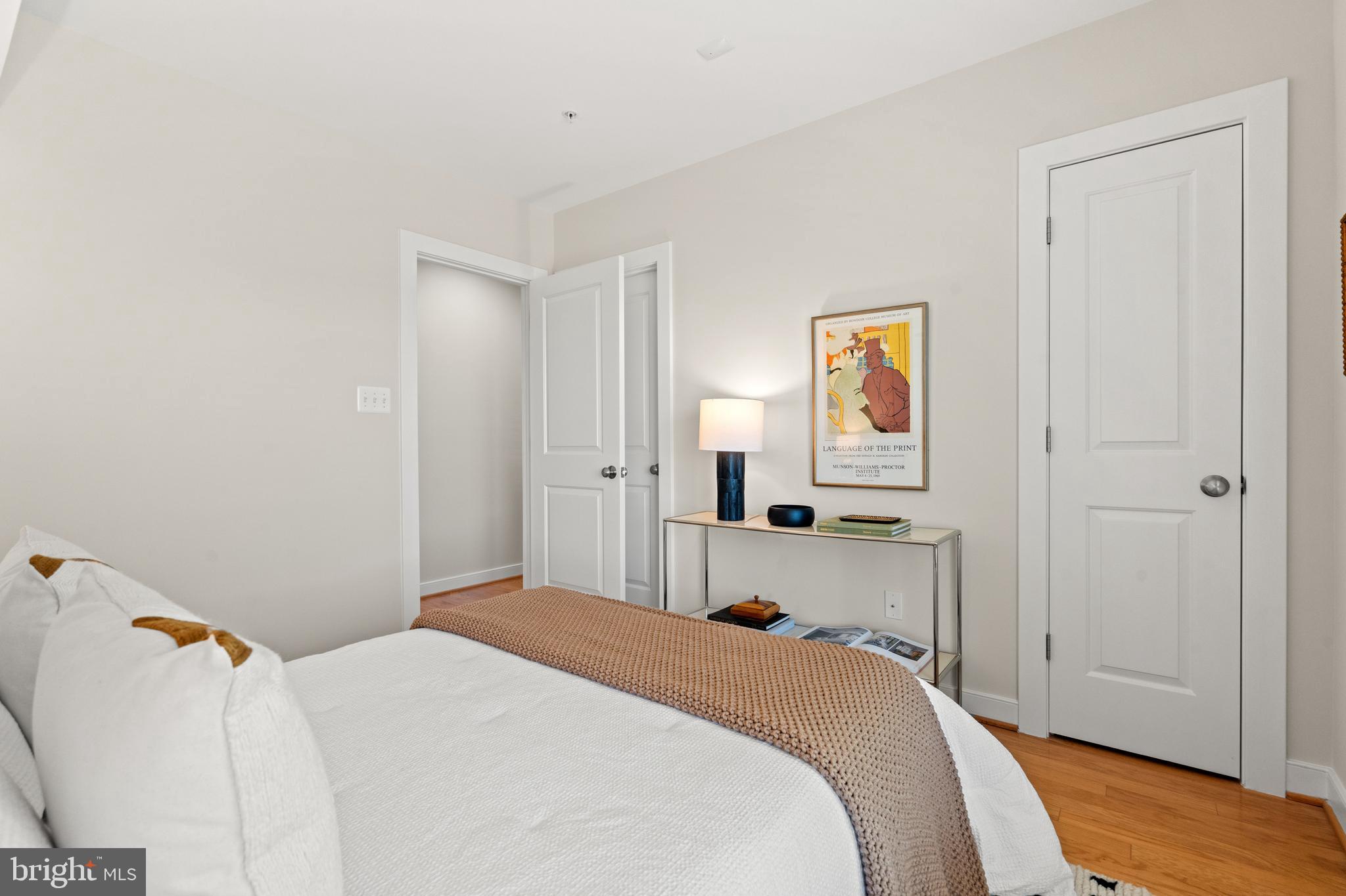 MOSAIC AT MERRIFIELD - Residential