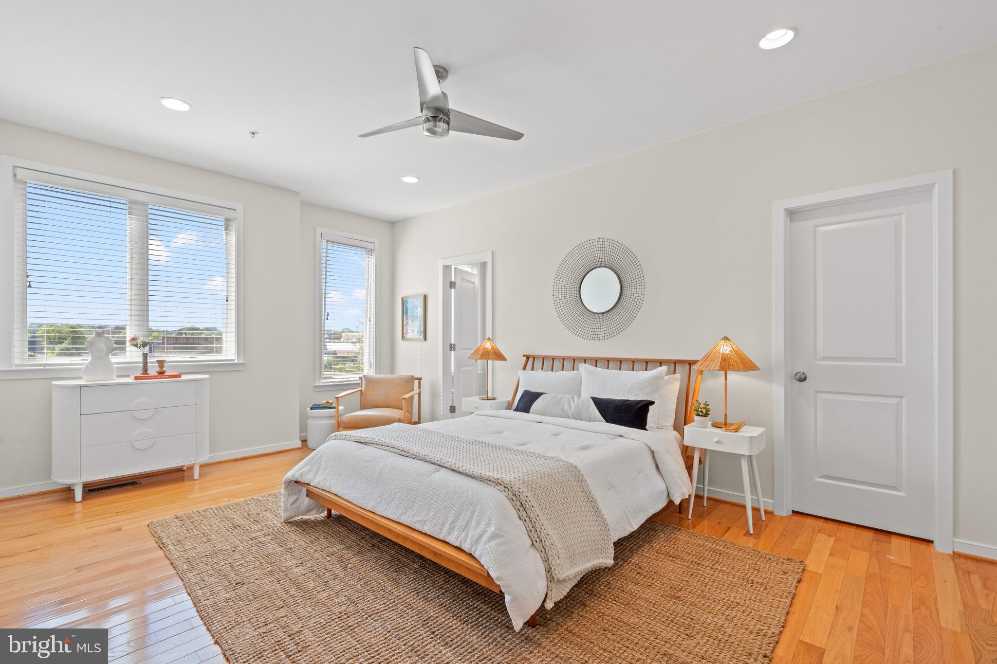 MOSAIC AT MERRIFIELD - Residential