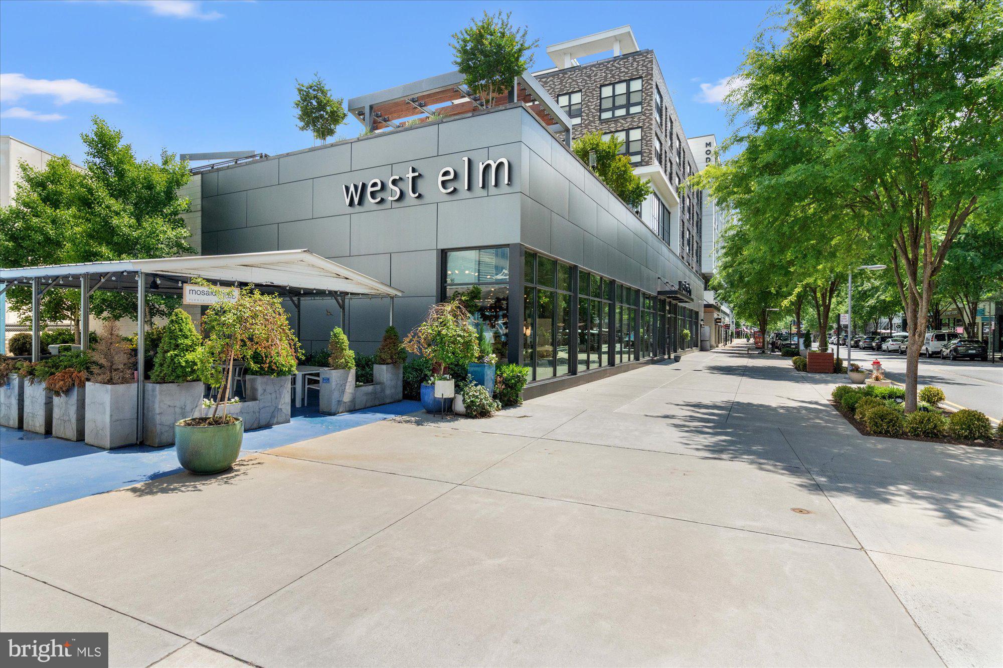 MOSAIC AT MERRIFIELD - Residential