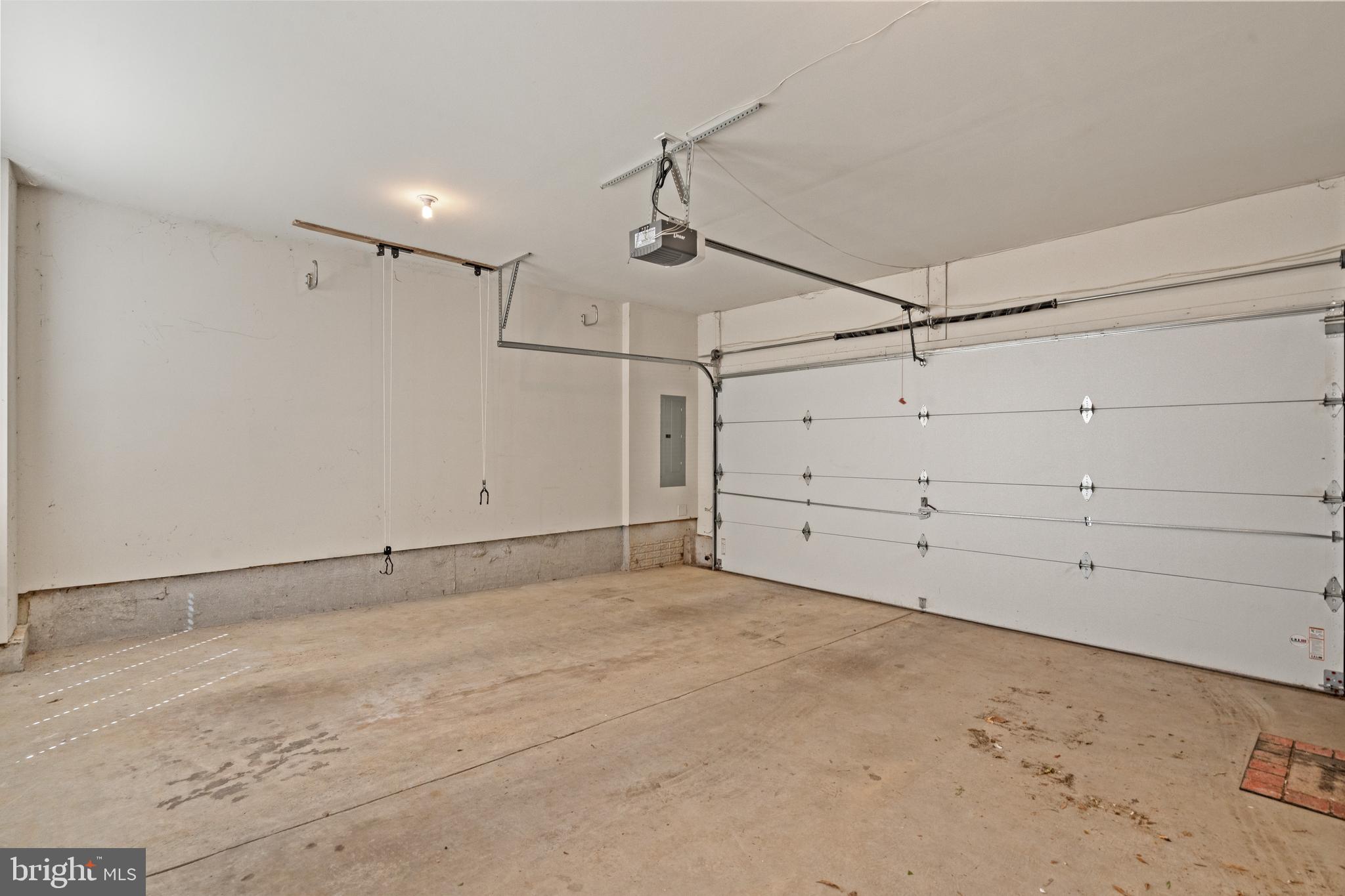 MOSAIC AT MERRIFIELD - Residential