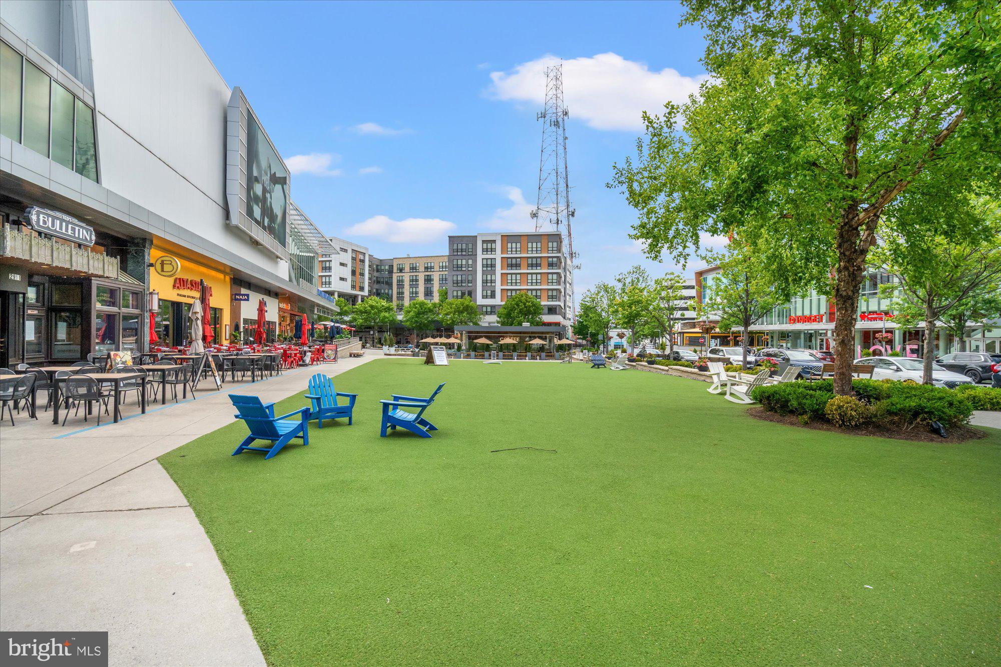 MOSAIC AT MERRIFIELD - Residential