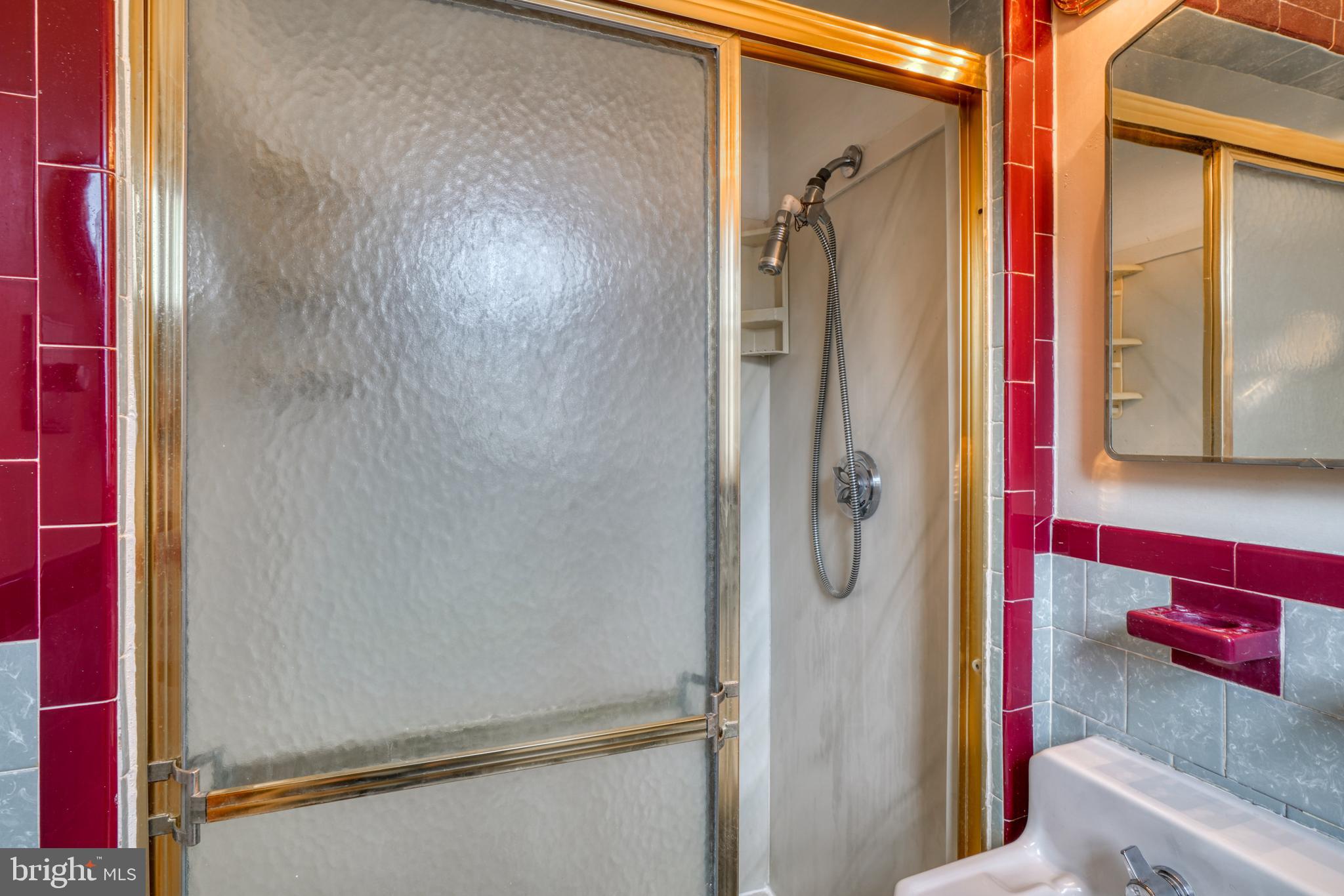 GLENDALE - Residential