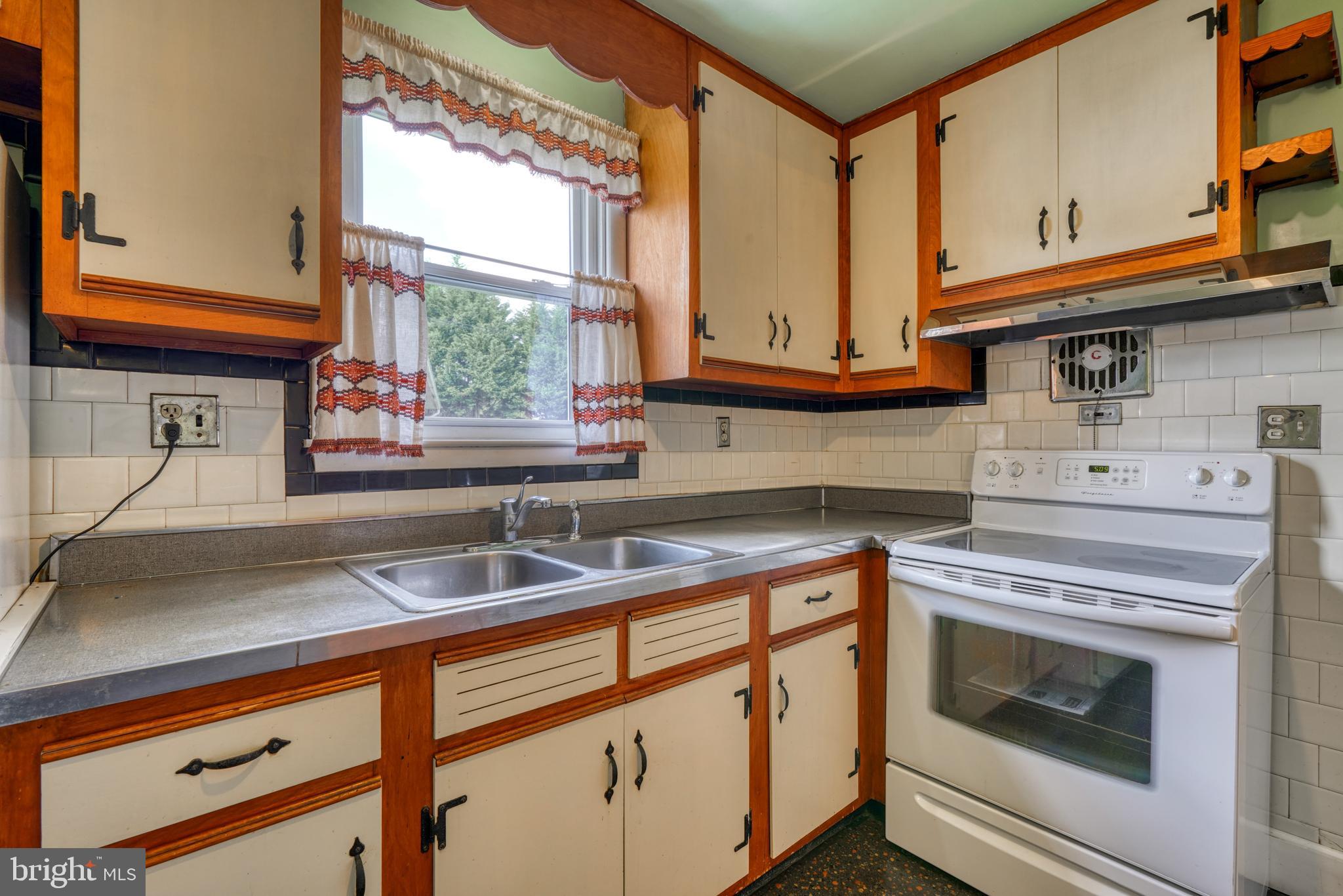 GLENDALE - Residential