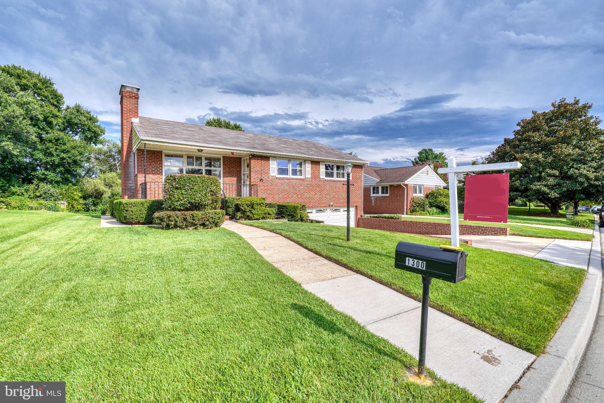 GLENDALE - Residential