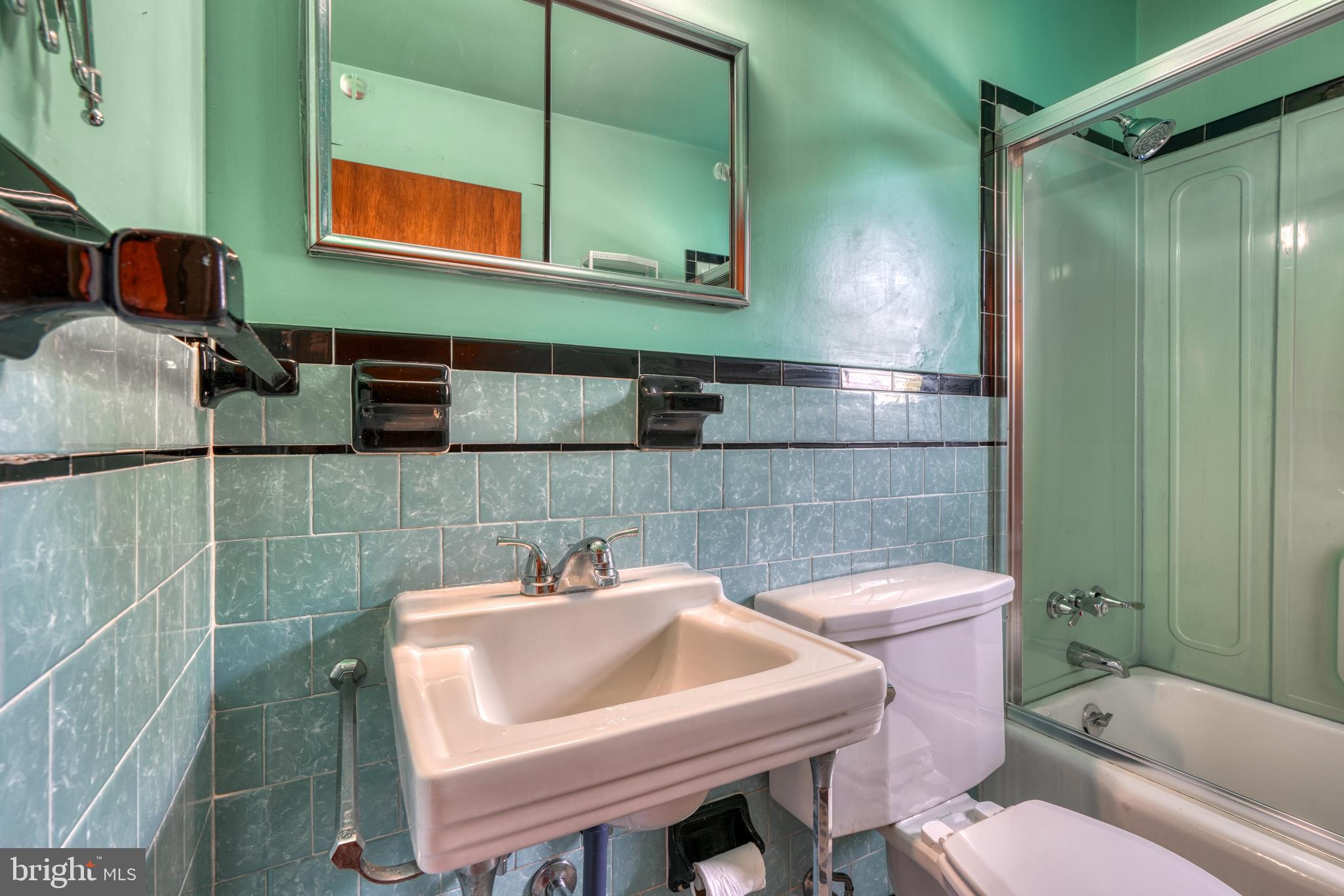 GLENDALE - Residential