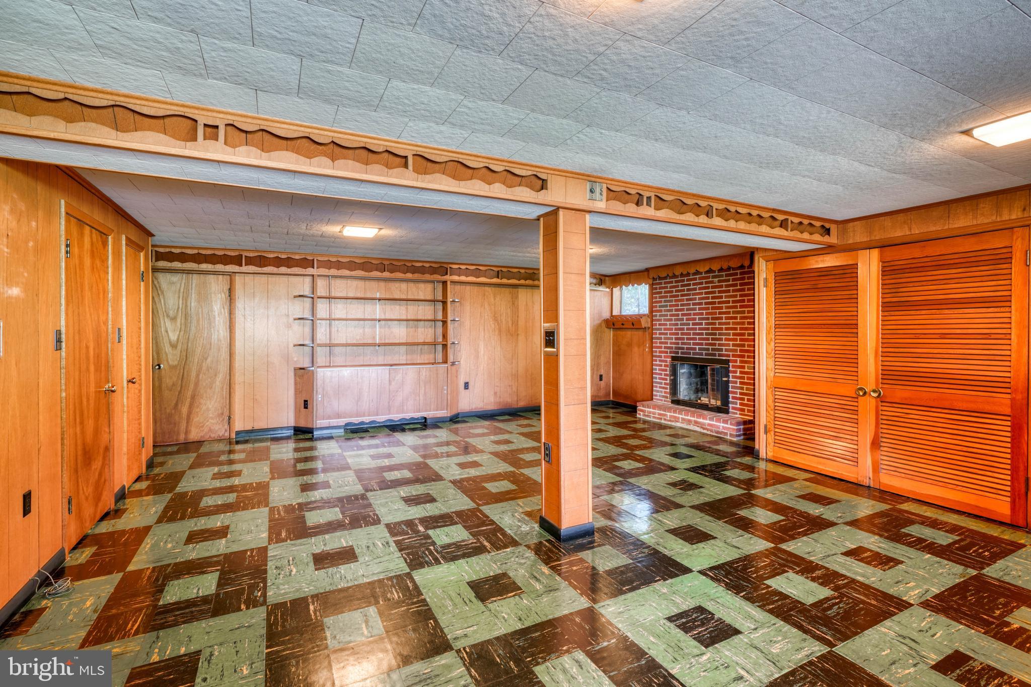 GLENDALE - Residential