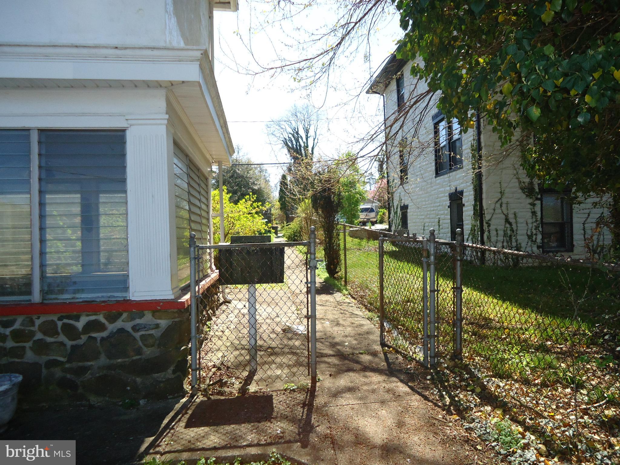 ROGNEL HEIGHTS - Residential