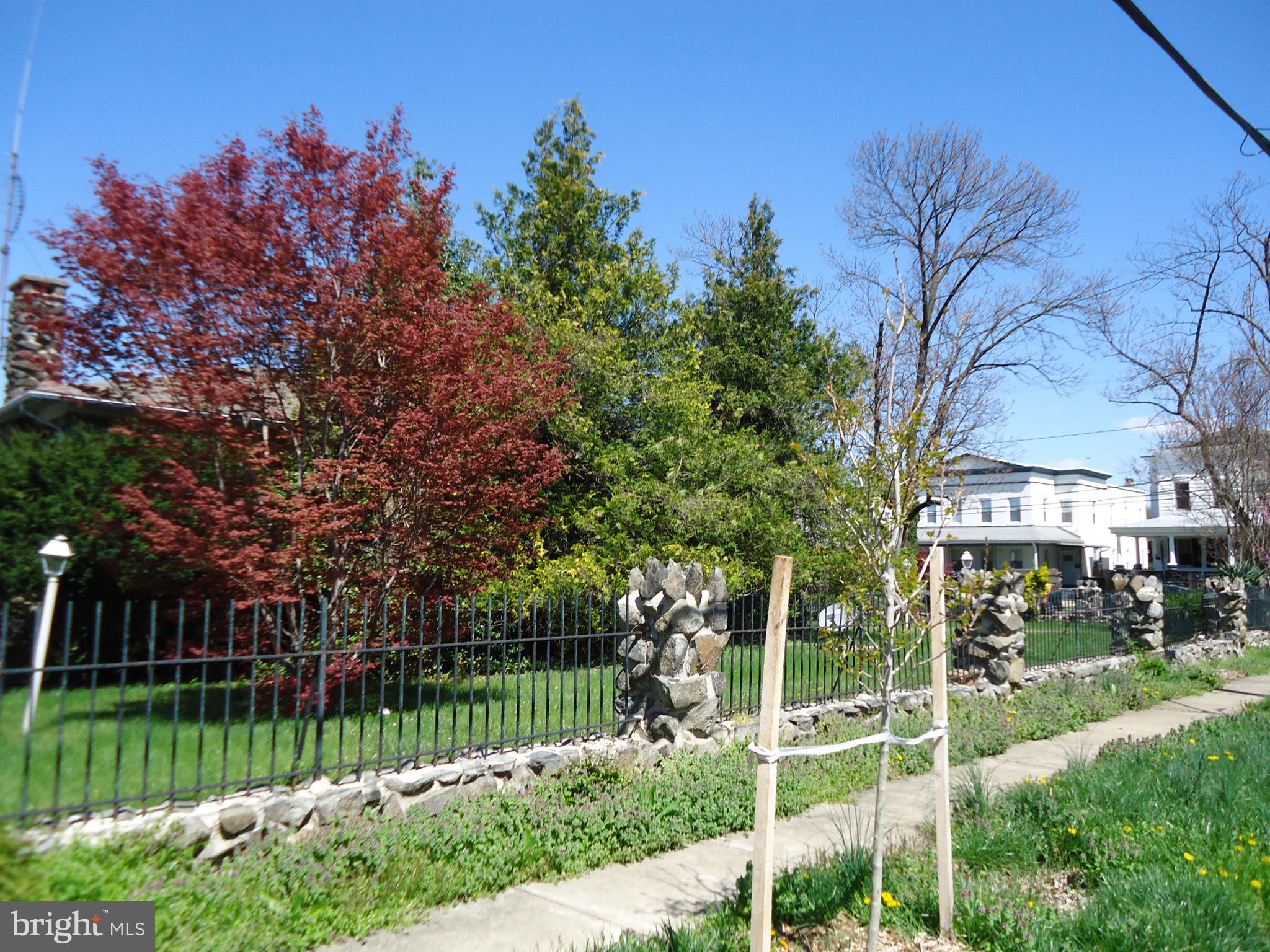 ROGNEL HEIGHTS - Residential