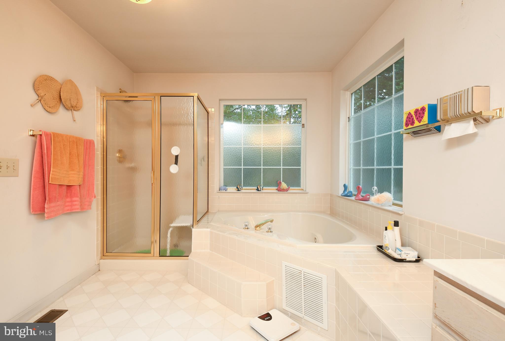 COLECHESTER VILLAGE - Residential