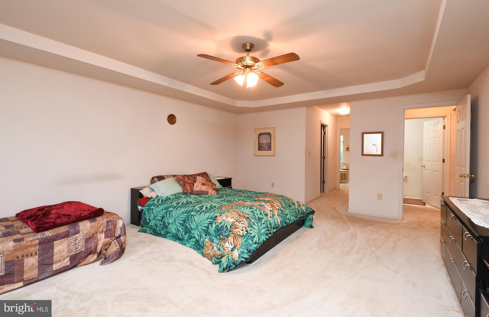 COLECHESTER VILLAGE - Residential