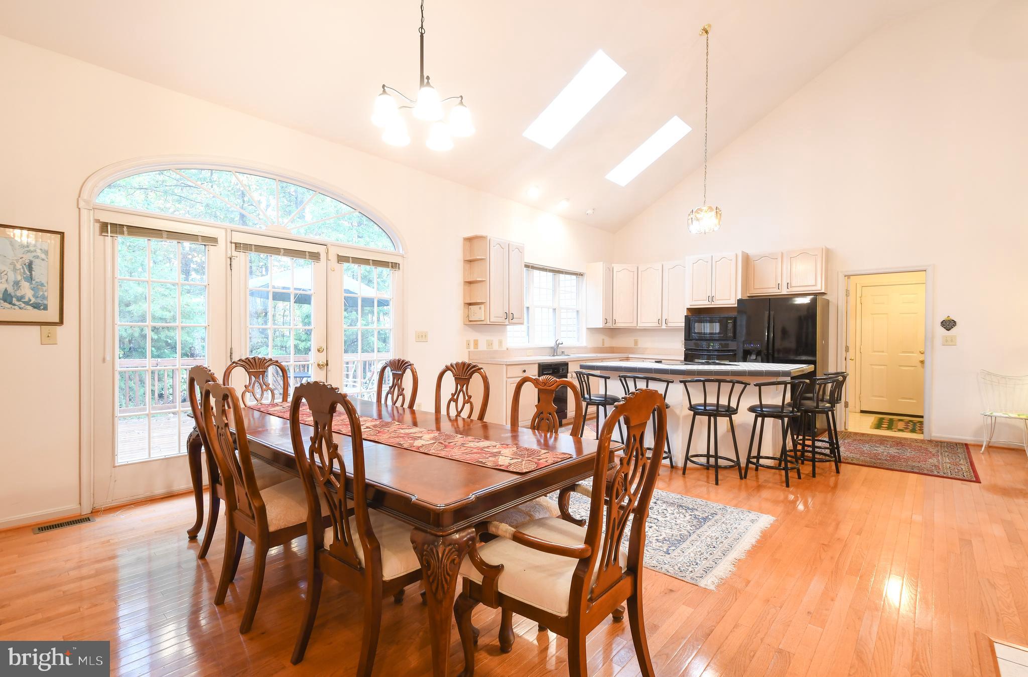 COLECHESTER VILLAGE - Residential