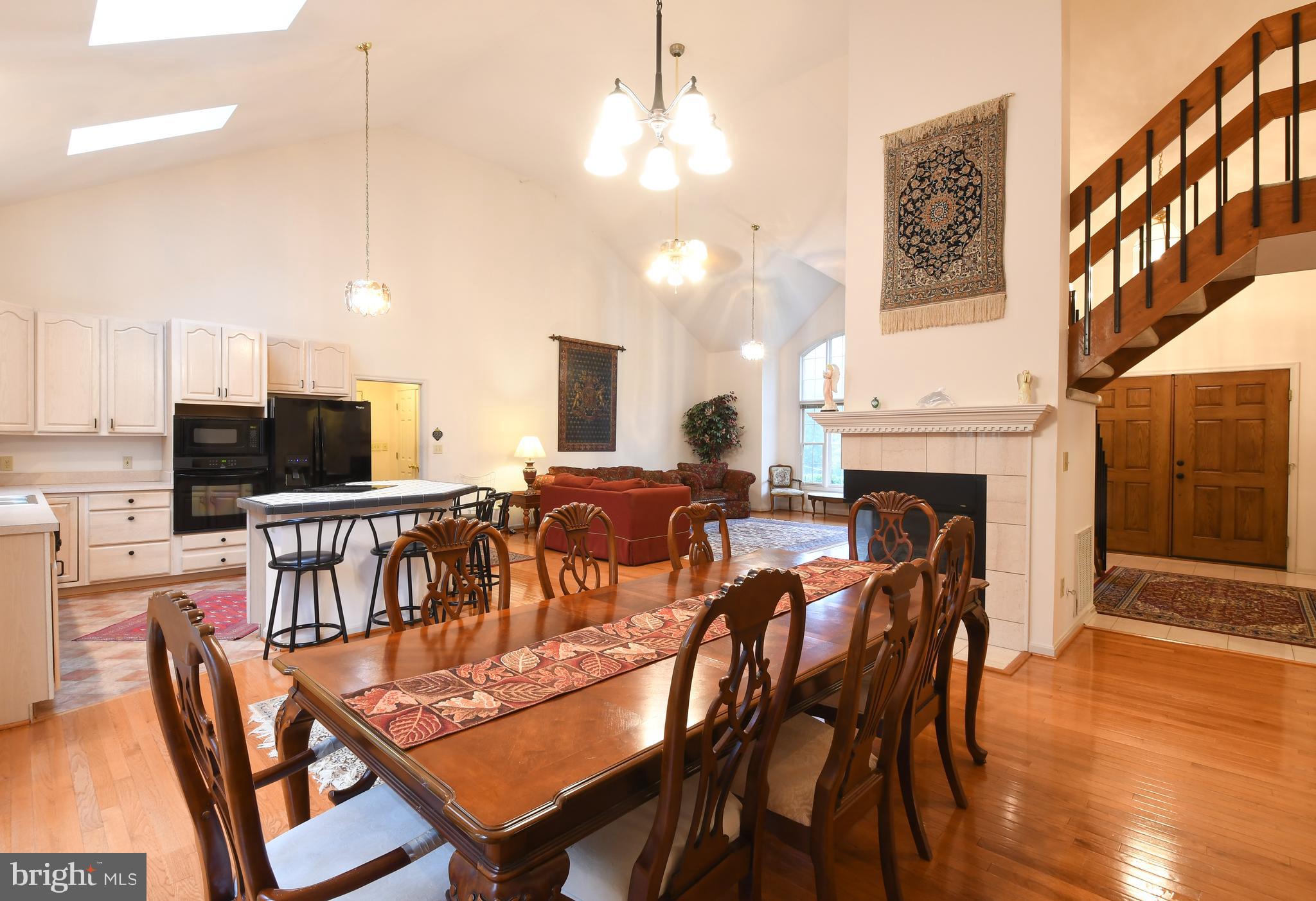 COLECHESTER VILLAGE - Residential