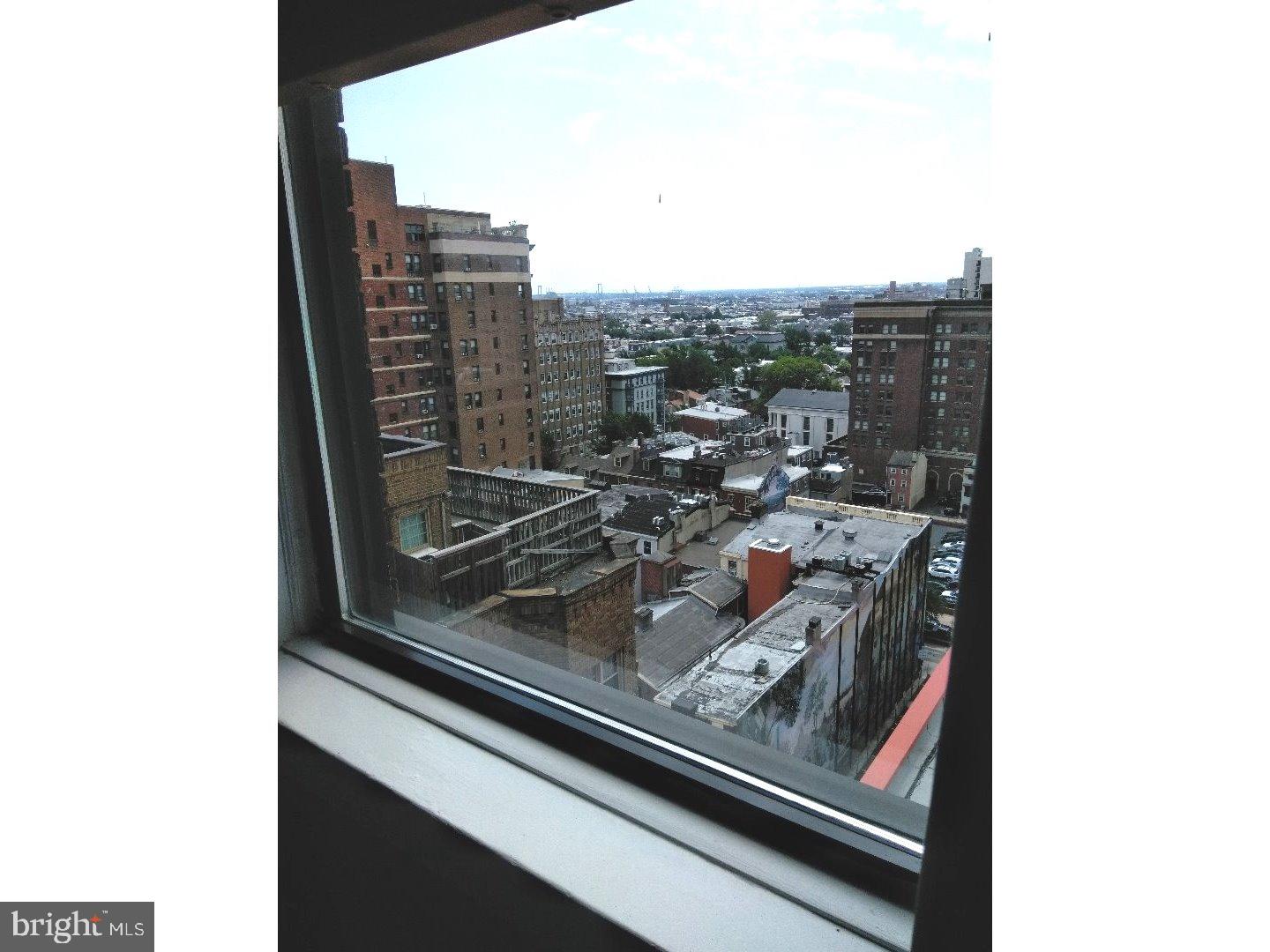 AVENUE OF THE ARTS - Residential Lease