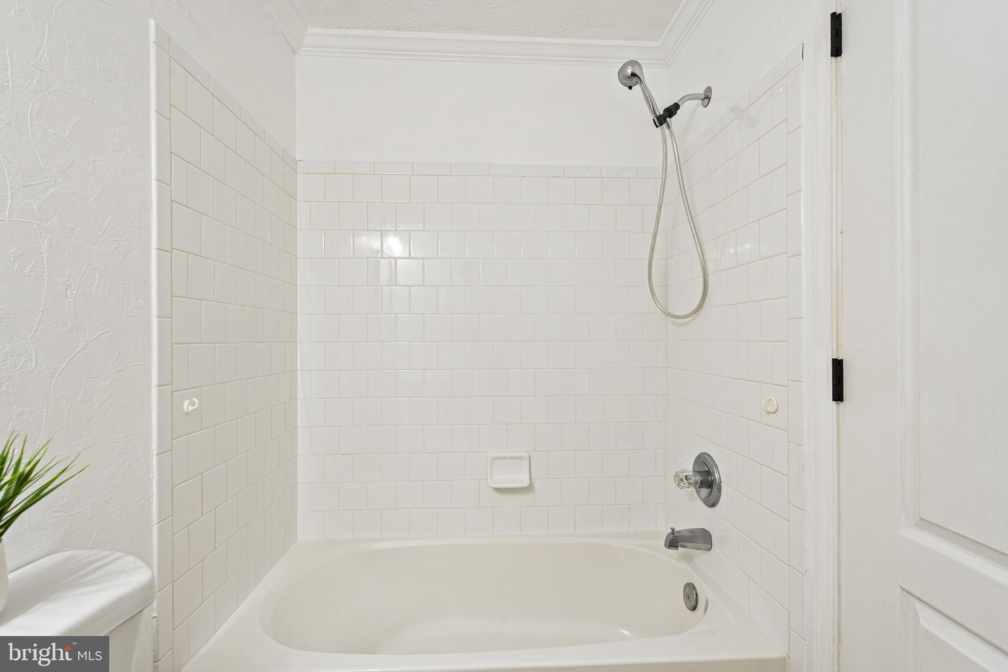 HOLLAWAY ESTATES - Residential