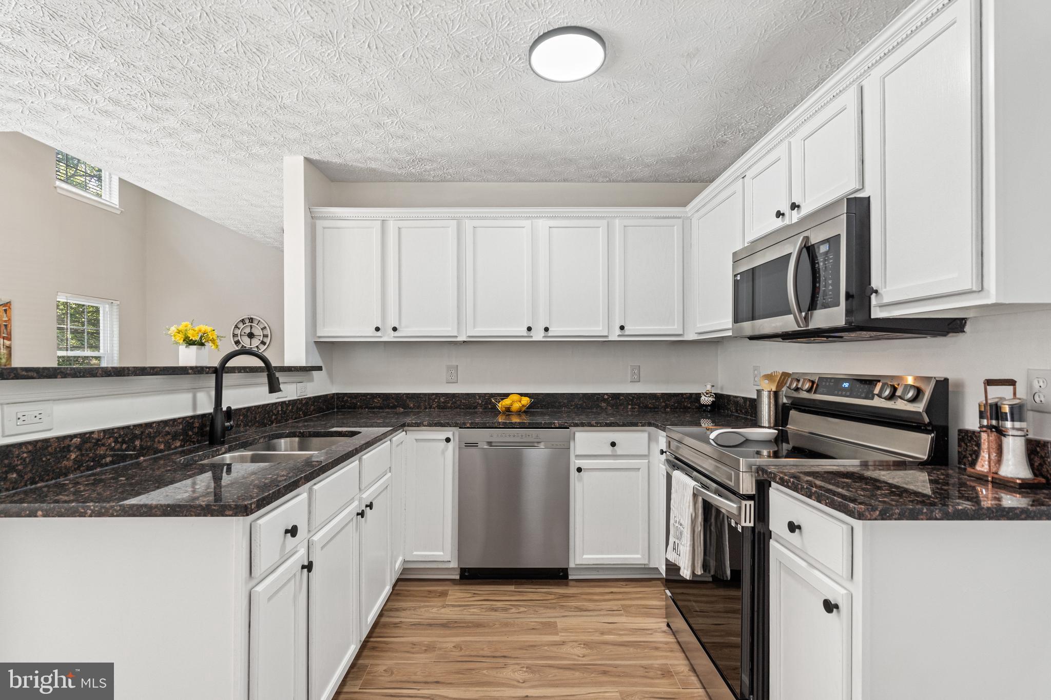 HOLLAWAY ESTATES - Residential