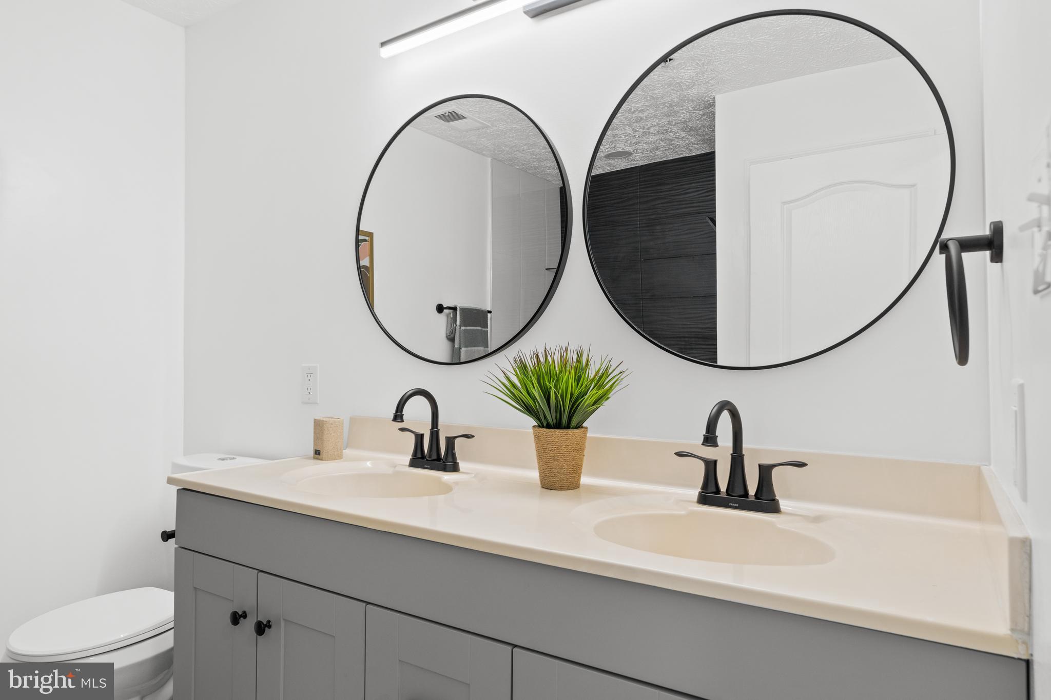 HOLLAWAY ESTATES - Residential