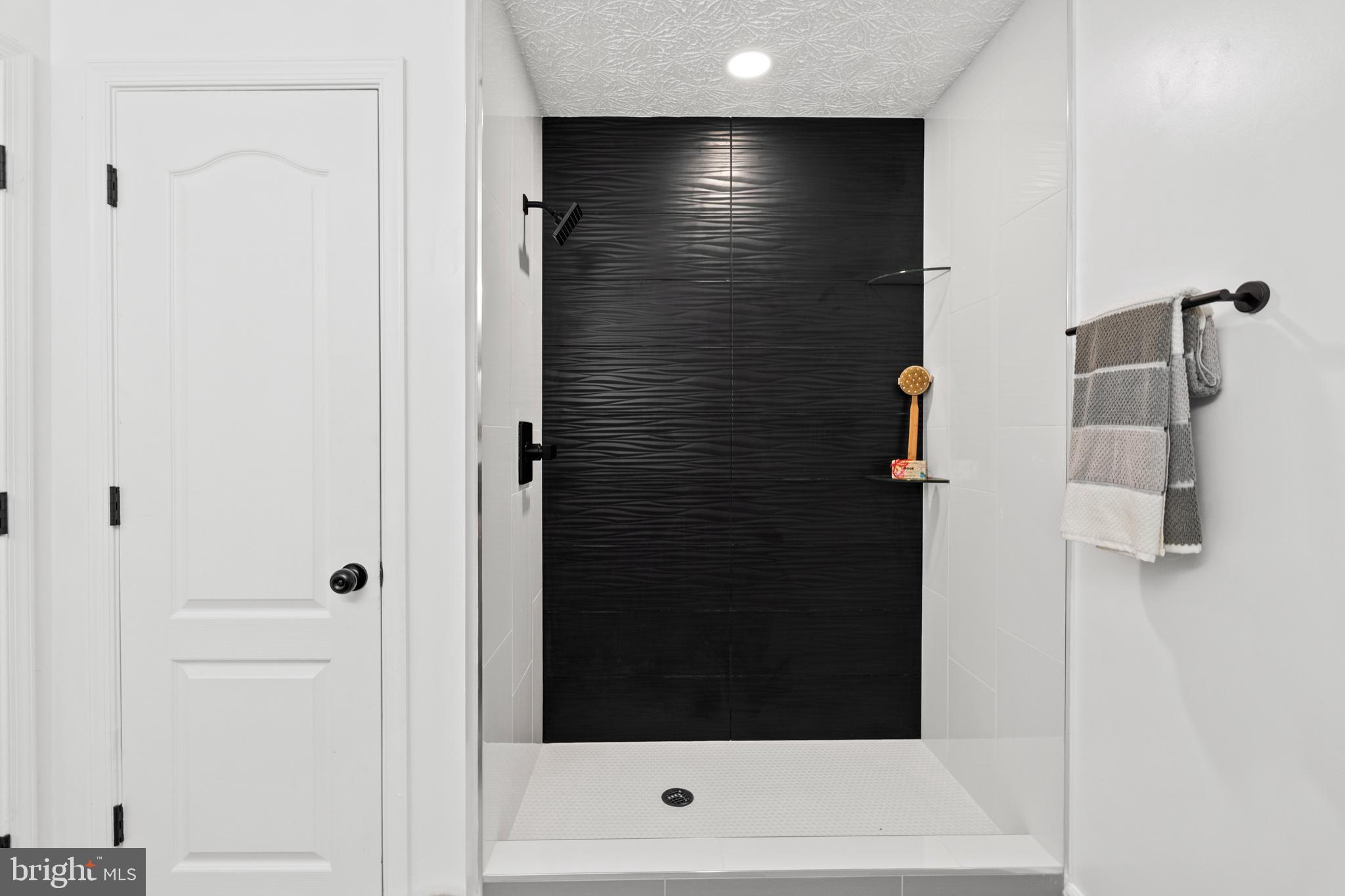 HOLLAWAY ESTATES - Residential