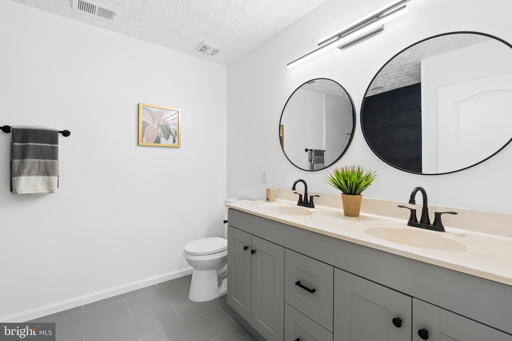 HOLLAWAY ESTATES - Residential