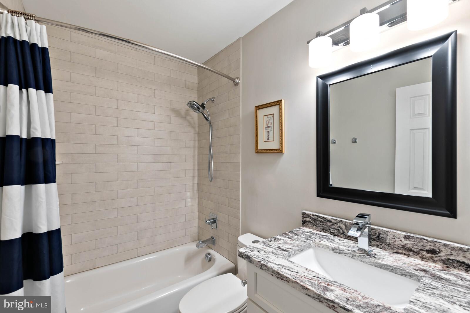 CARRIAGE GATE - Residential